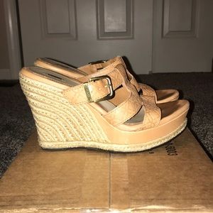 🔴SOLD🔴 Ugg wedges